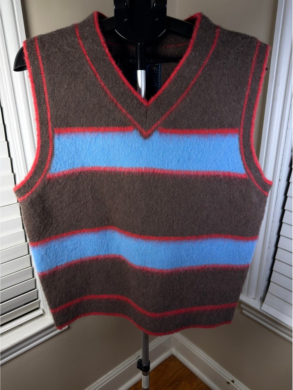 Madhappy Pre-Fall Brushed Llama Vest Brown Blue Striped V-Neck NWT Size L Cozy L